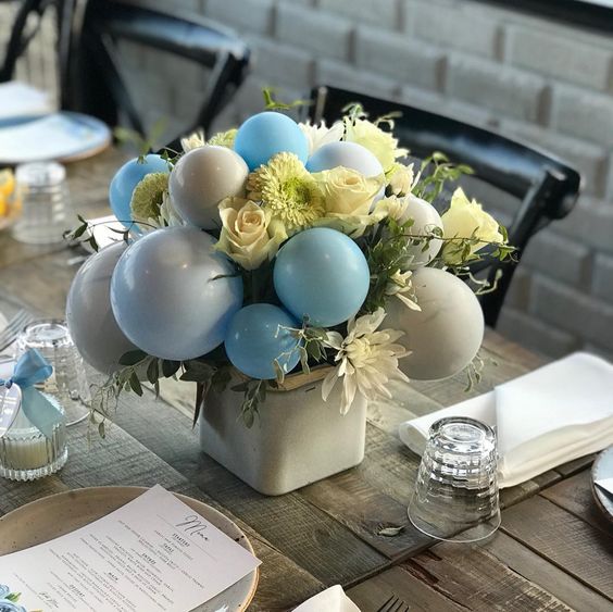 Table centerpiece with flowers